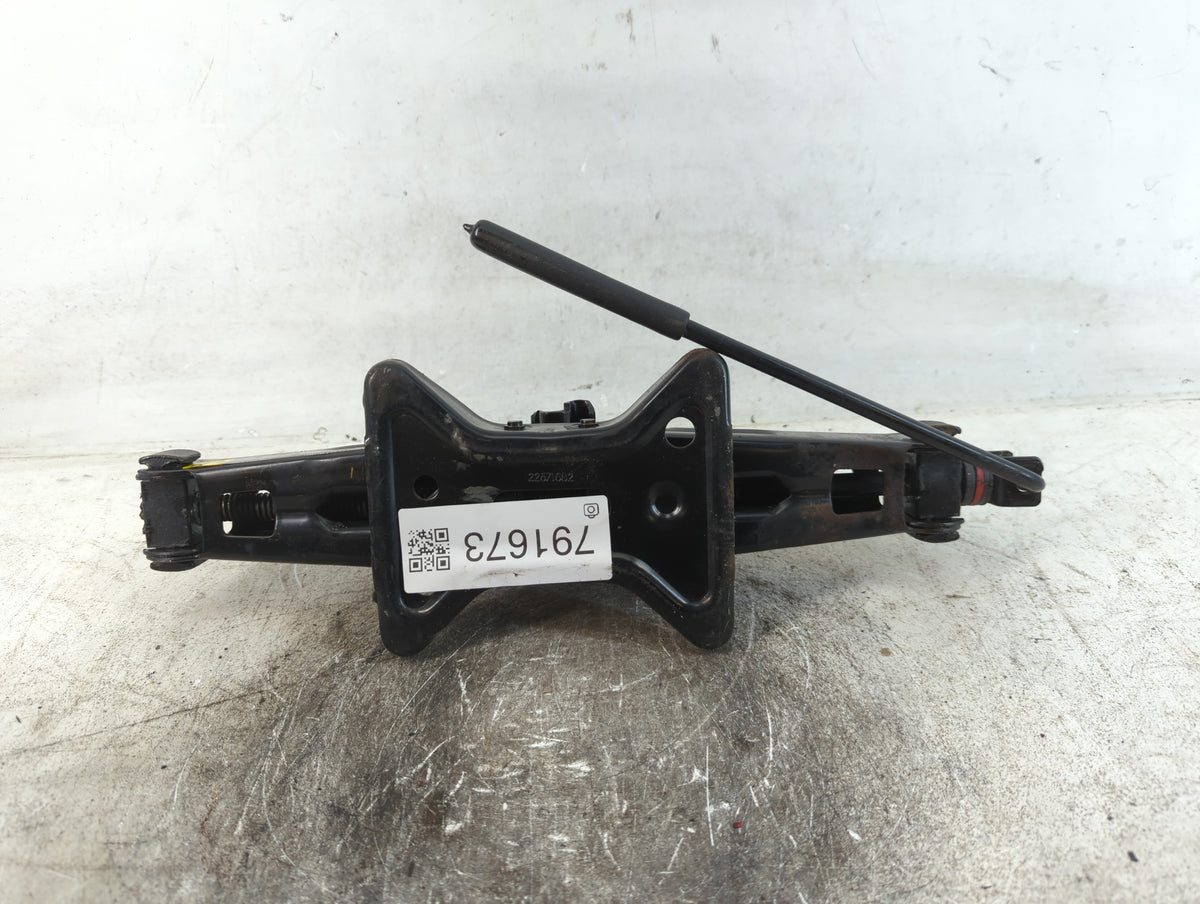 2004 Pontiac Grand Am Spare Scissor Car Jack - Oemusedautoparts1.com