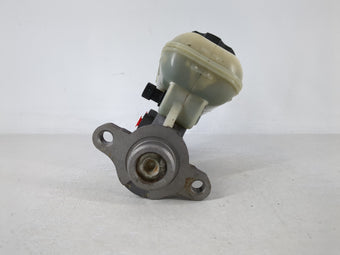 compare product 2000-2005 Pontiac Grand Am Brake Master Cylinder 864200