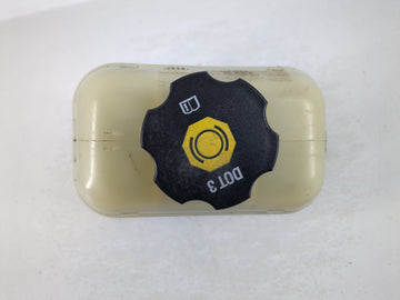 2000-2005 Pontiac Grand Am Brake Master Cylinder