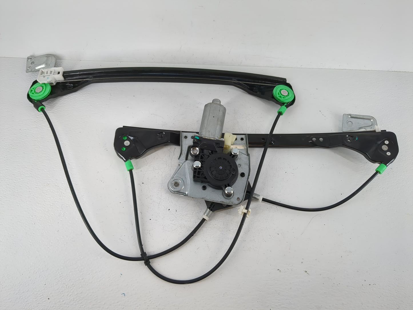 1999-2005 Pontiac Grand Am Driver Front Left Power Window Motor - Oemusedautoparts1.com