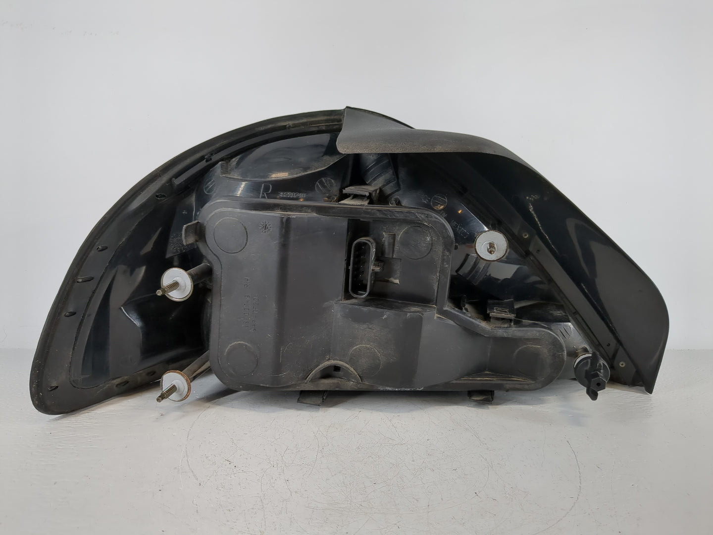 1999 Grand Am Passenger Right Side Tail Light Taillight Deck Lid Mounted - Oemusedautoparts1.com