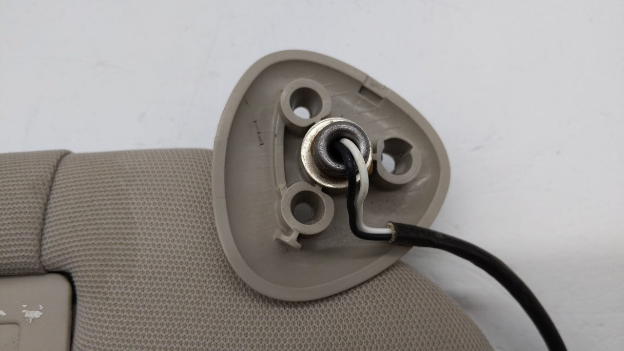 2004 Pontiac Grand Prix Sun Visor Shade Replacement Passenger Right Mirror Fits OEM Used Auto Parts - Oemusedautoparts1.com