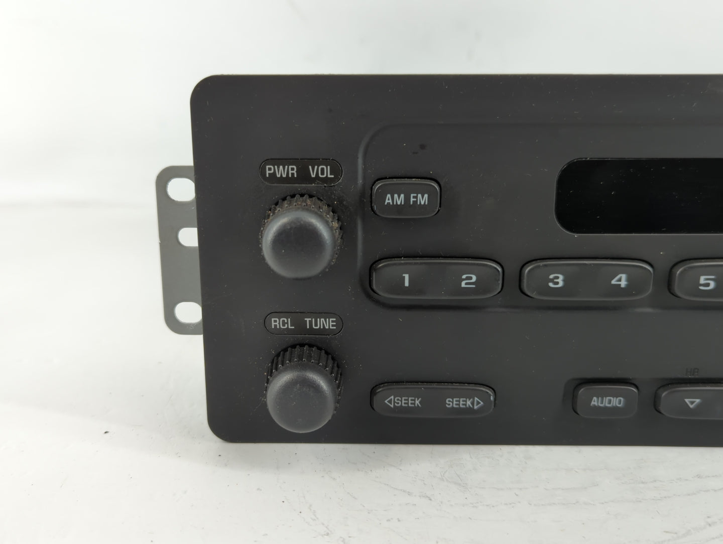 Pontiac Ventura Am Fm Cd Player Radio Receiver - Oemusedautoparts1.com