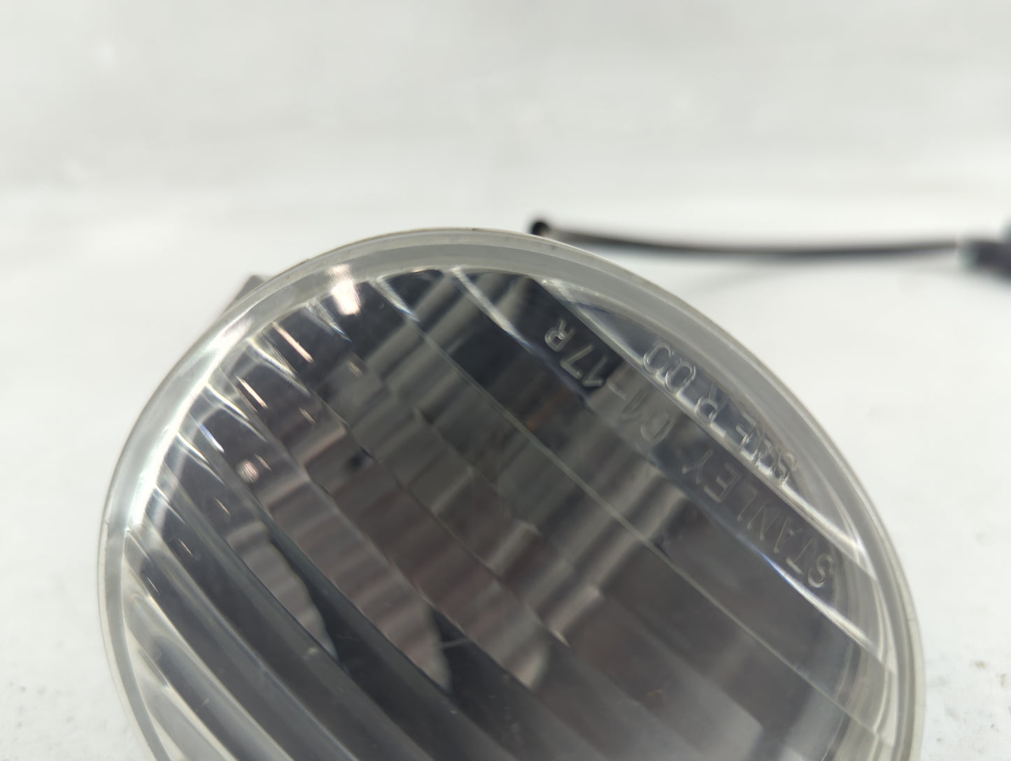 2003-2008 Pontiac Vibe Passenger Right Oem Fog Light Lamp - Oemusedautoparts1.com