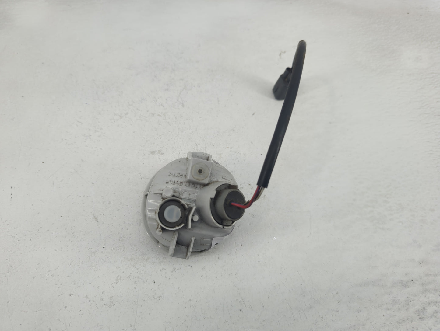 2003-2008 Pontiac Vibe Passenger Right Oem Fog Light Lamp - Oemusedautoparts1.com