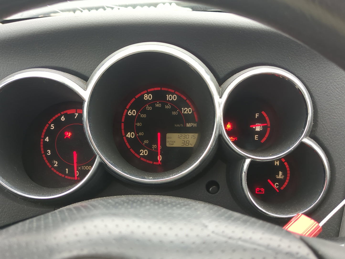 2004 Pontiac Vibe Instrument Cluster Speedometer Gauges Miles:123K Fits Fits 2003 OEM Used Auto Parts - Oemusedautoparts1.co