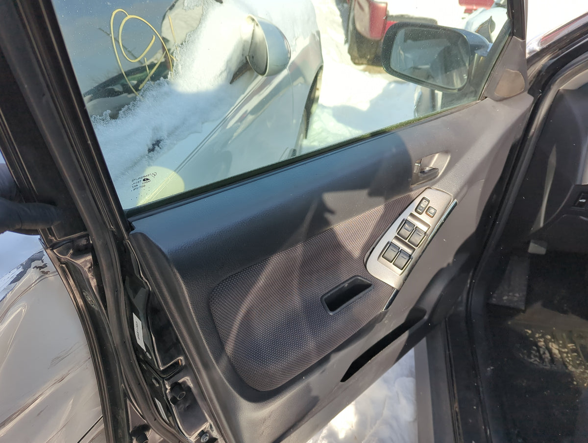 2004 Pontiac Vibe Front Left Driver Interior Door Panel Trim - Oemusedautoparts1.com