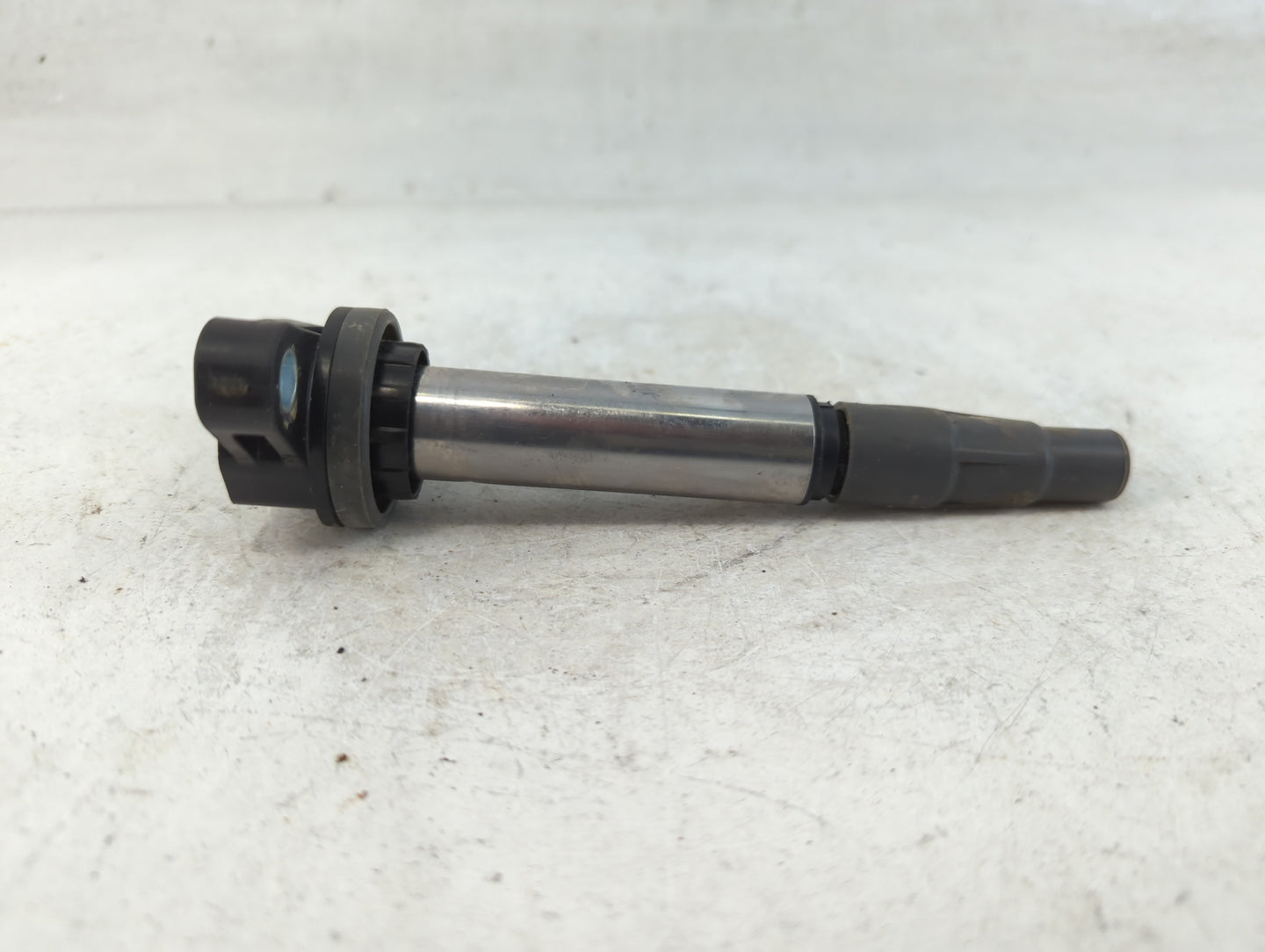 2003-2006 Pontiac Vibe Ignition Coil Igniter Pack - Oemusedautoparts1.com