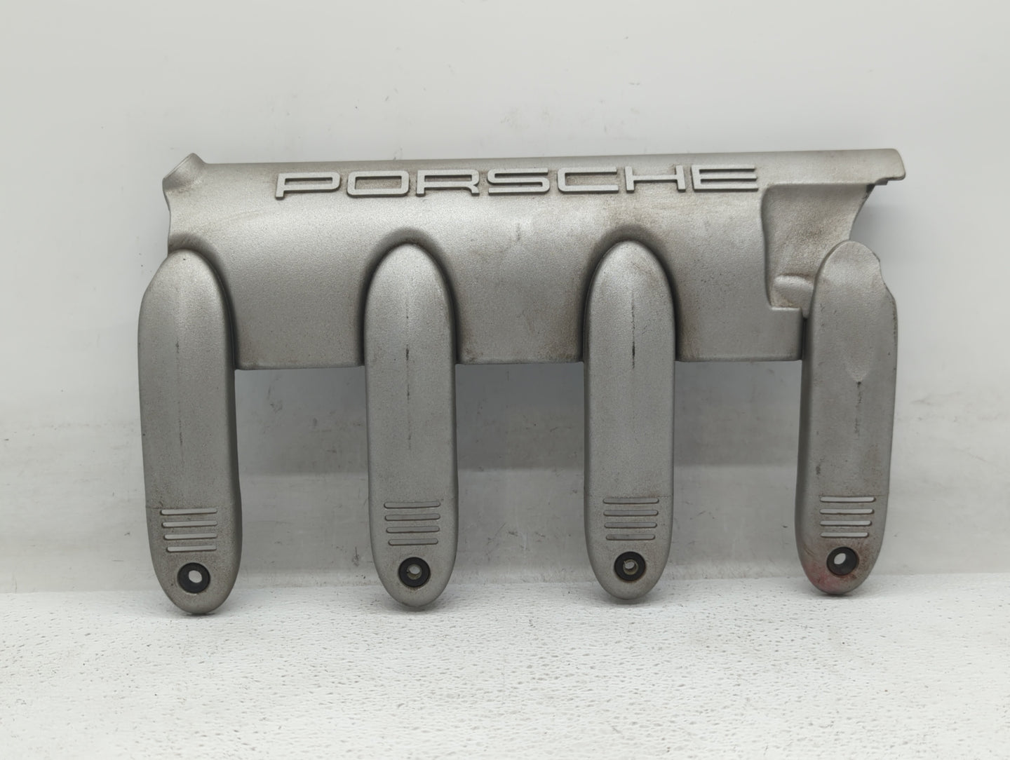 2004 Porsche Cayenne Engine Cover - Oemusedautoparts1.com