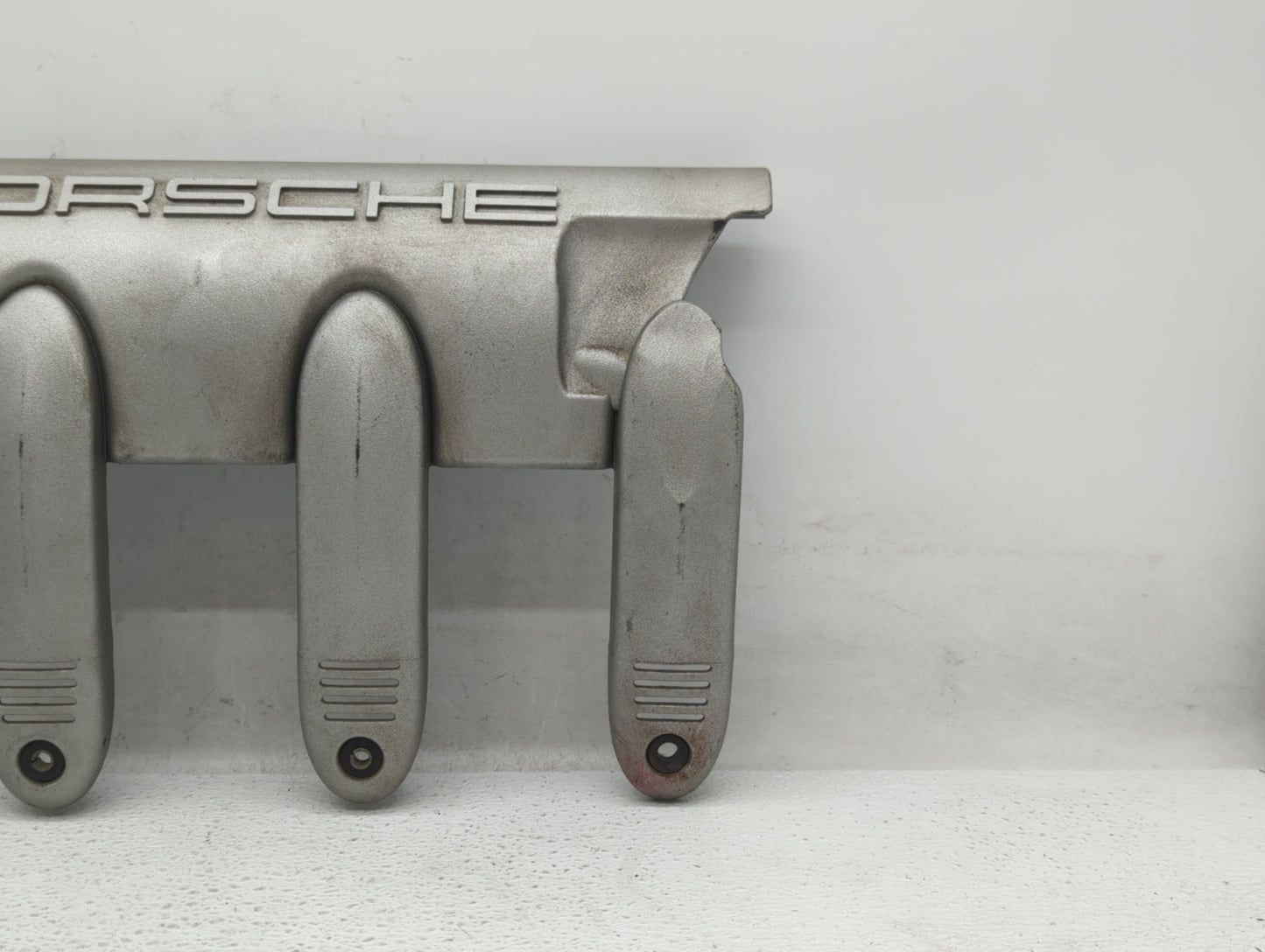 2004 Porsche Cayenne Engine Cover - Oemusedautoparts1.com