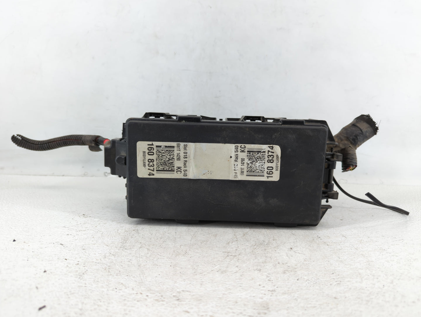 2003-2010 Porsche Cayenne Fusebox Fuse Box Panel Relay Module P/N:4L3T-14A008 A Fits Fits 2003 2004 2005 2006 2008 2009 2010