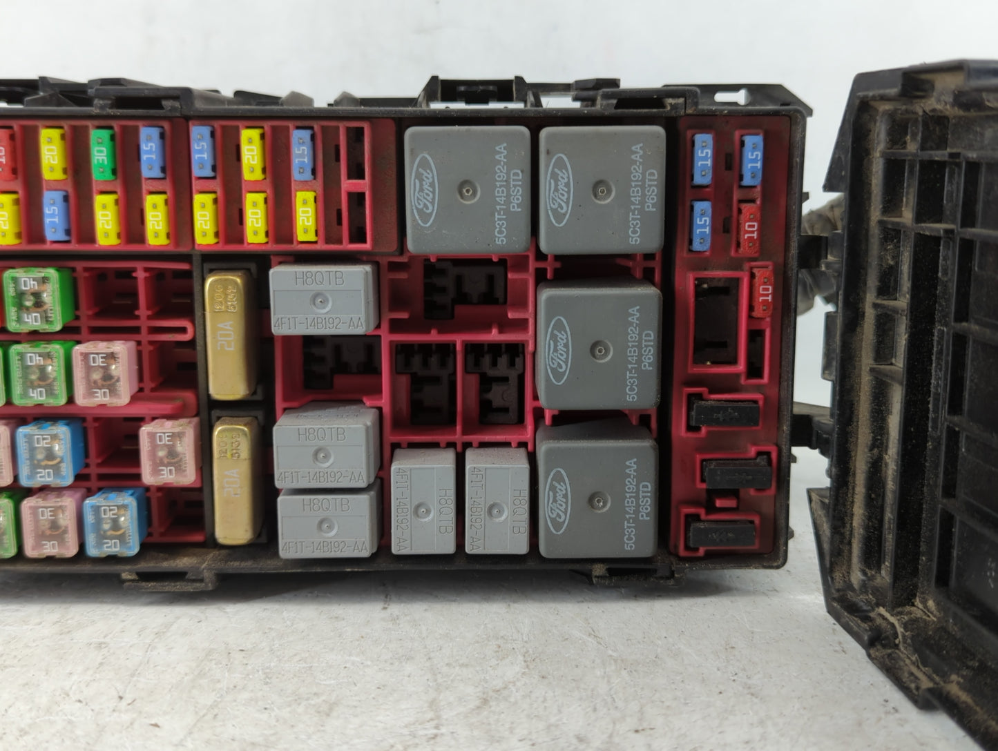 2003-2010 Porsche Cayenne Fusebox Fuse Box Panel Relay Module P/N:4L3T-14A008 A Fits Fits 2003 2004 2005 2006 2008 2009 2010
