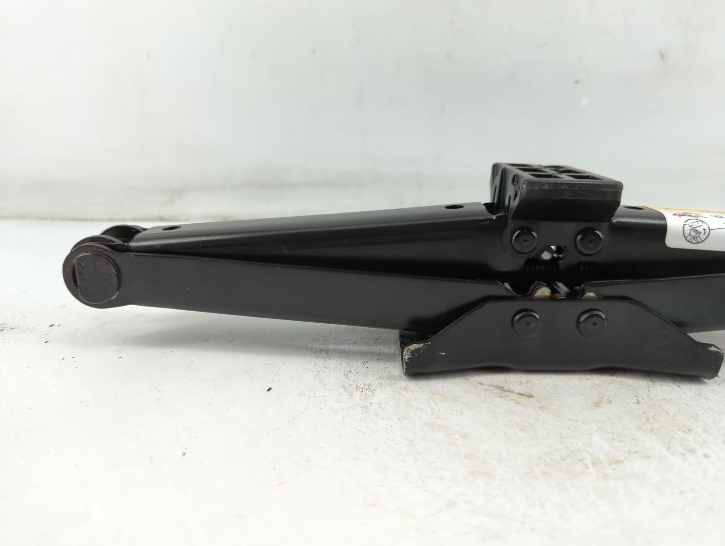 2004 Saab 9-3 Spare Scissor Car Jack - Oemusedautoparts1.com