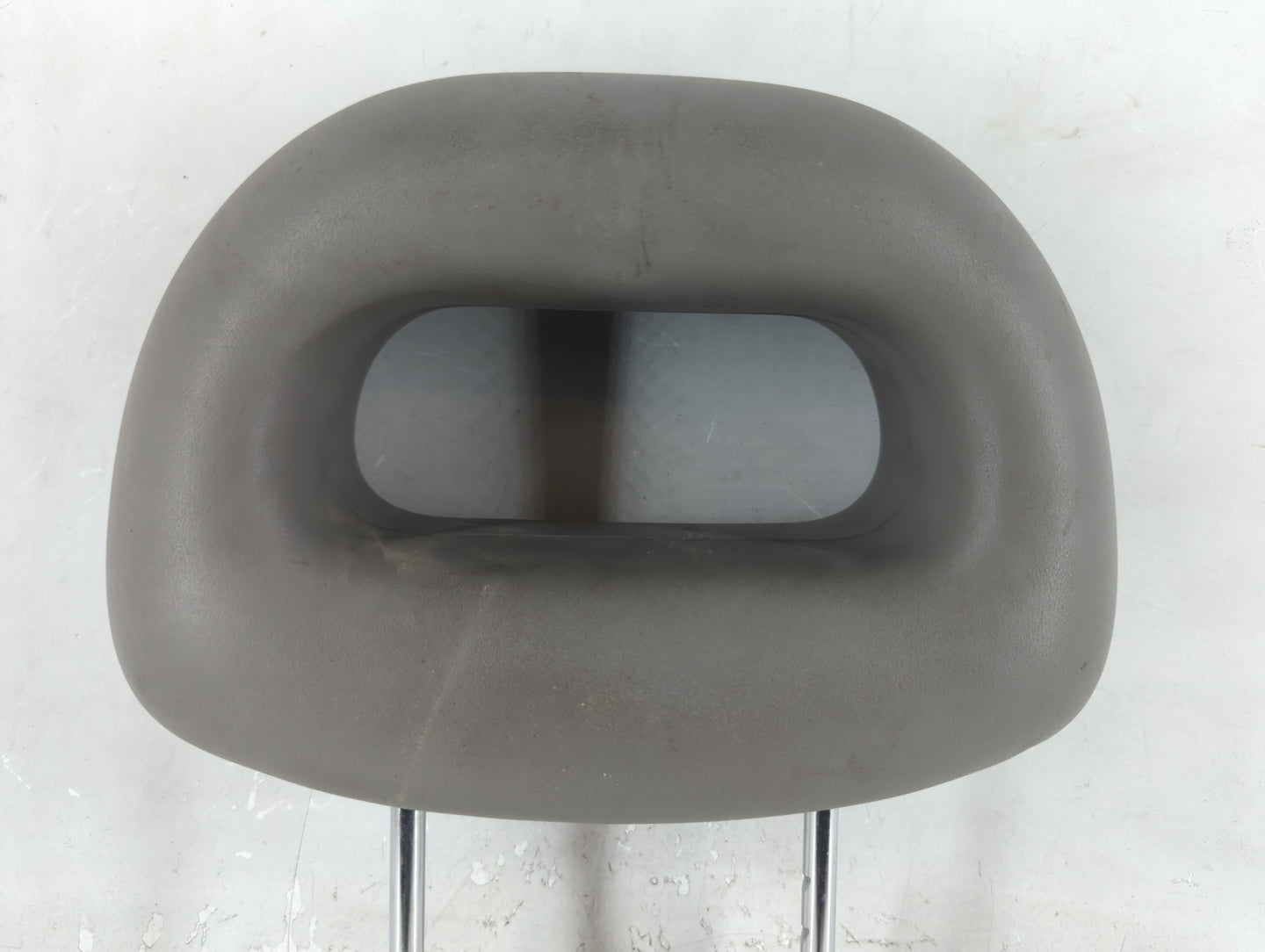 2004-2006 Saturn Ion Headrest Head Rest Front Driver Passenger Seat Fits Fits 2004 2005 2006 OEM Used Auto Parts - Oemusedau