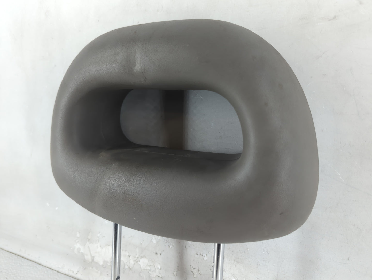 2004-2006 Saturn Ion Headrest Head Rest Front Driver Passenger Seat Fits Fits 2004 2005 2006 OEM Used Auto Parts - Oemusedau
