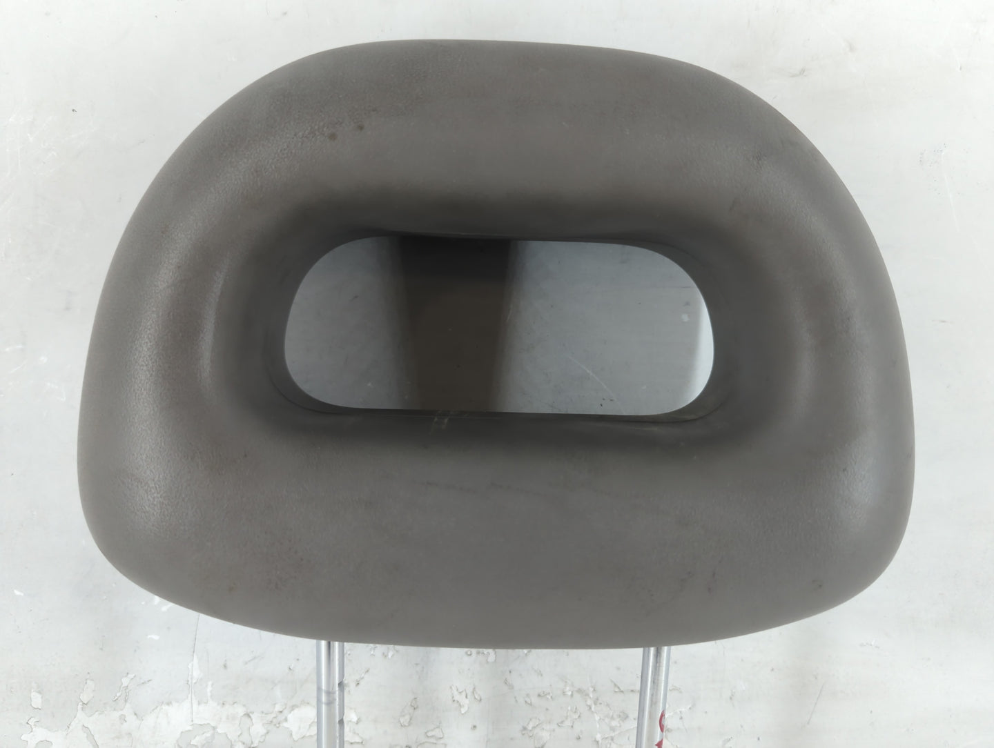 2004-2006 Saturn Ion Headrest Head Rest Front Driver Passenger Seat Fits Fits 2004 2005 2006 OEM Used Auto Parts - Oemusedau