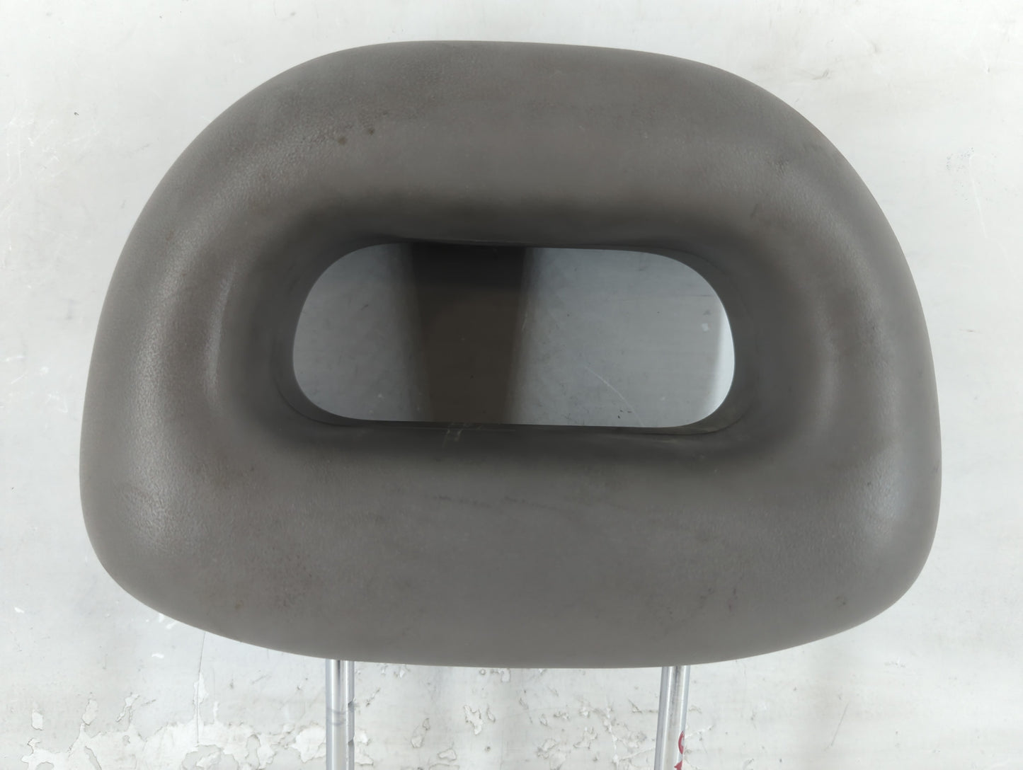 2004-2006 Saturn Ion Headrest Head Rest Front Driver Passenger Seat Fits Fits 2004 2005 2006 OEM Used Auto Parts - Oemusedau