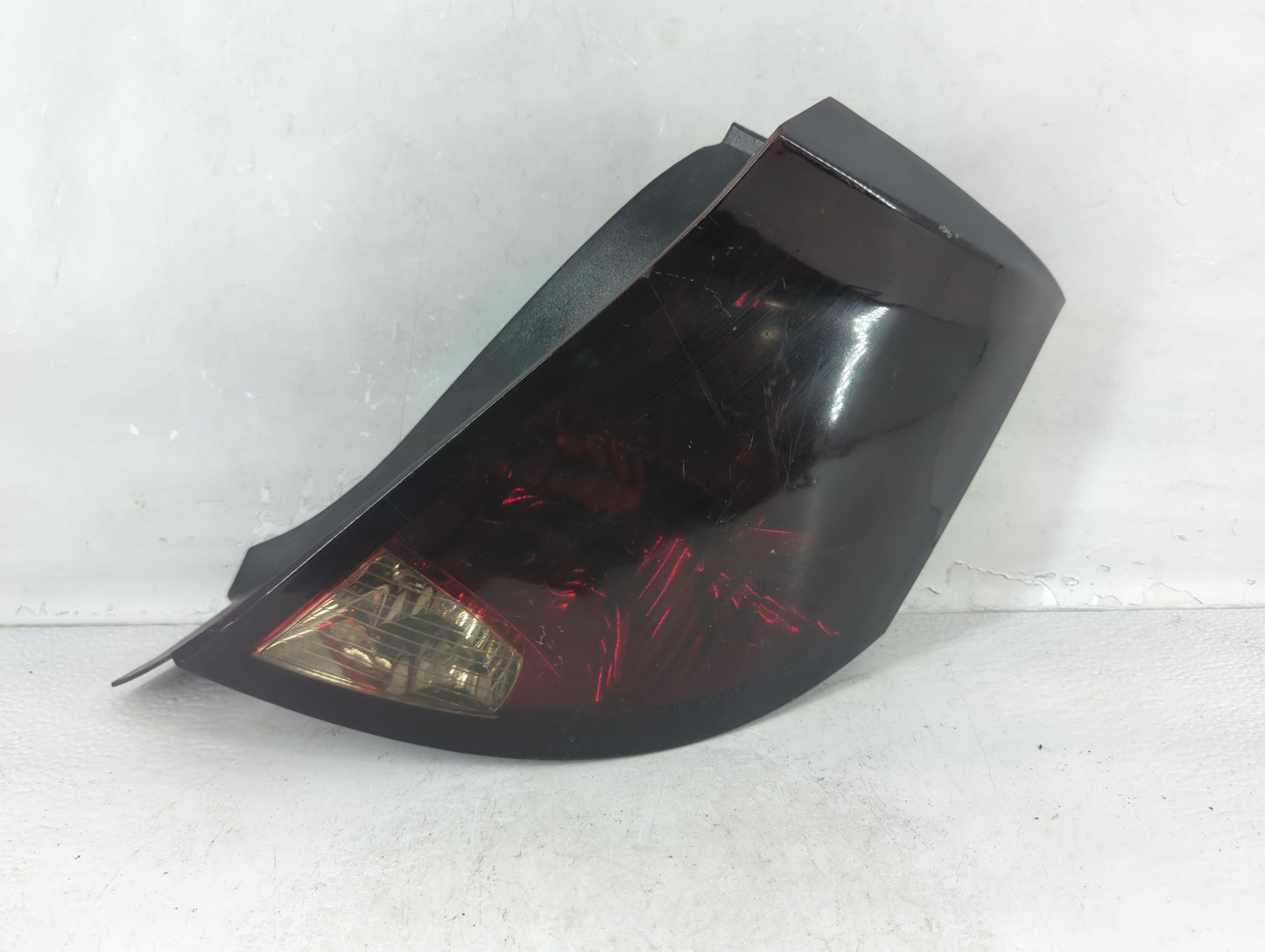 2003-2007 Saturn Ion Tail Light Assembly Passenger Right OEM P/N:22723025 Fits Fits 2003 2004 2005 2006 2007 OEM Used Auto P