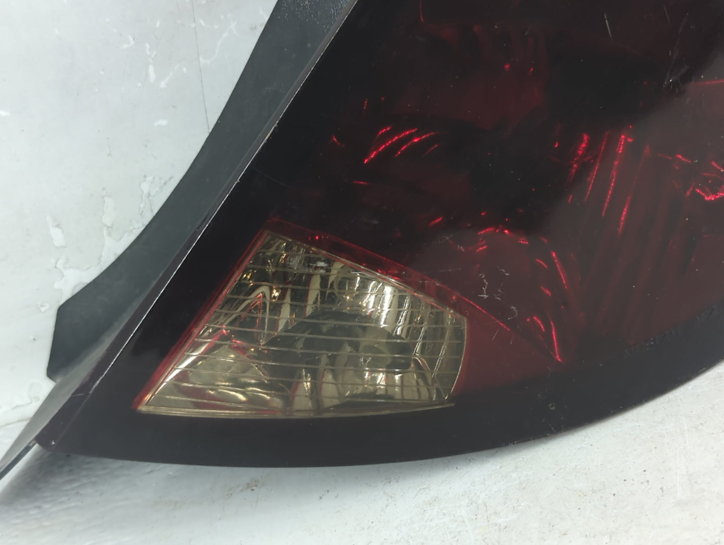 2003-2007 Saturn Ion Tail Light Assembly Passenger Right OEM P/N:22723025 Fits Fits 2003 2004 2005 2006 2007 OEM Used Auto P