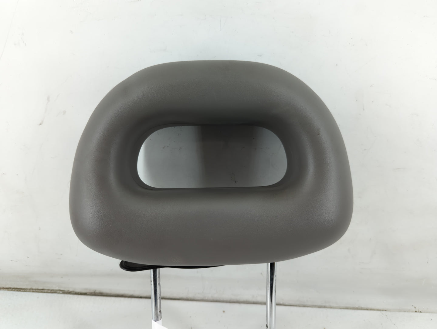 2003-2004 Saturn Ion Headrest Head Rest Front Driver Passenger Seat Fits Fits 2003 2004 OEM Used Auto Parts - Oemusedautopar