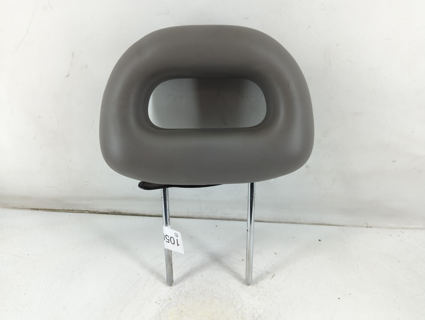 2003-2004 Saturn Ion Headrest Head Rest Front Driver Passenger Seat Fits Fits 2003 2004 OEM Used Auto Parts - Oemusedautopar