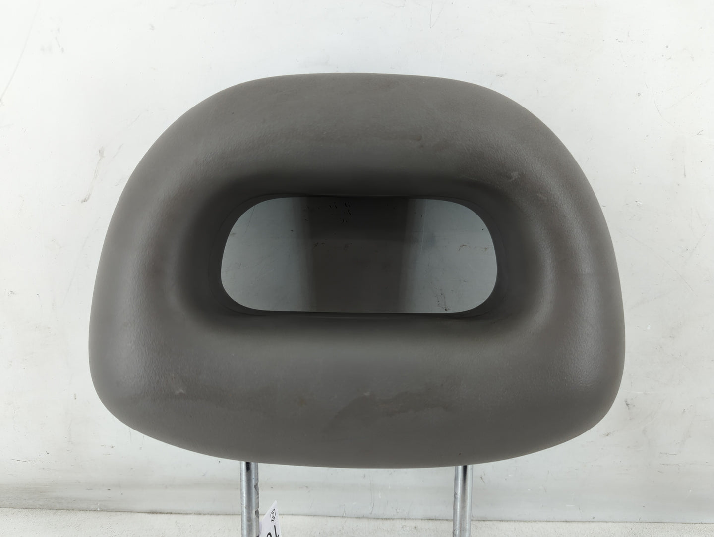 2004-2007 Saturn Ion Headrest Head Rest Front Driver Passenger Seat Fits Fits 2004 2005 2006 2007 OEM Used Auto Parts - Oemu