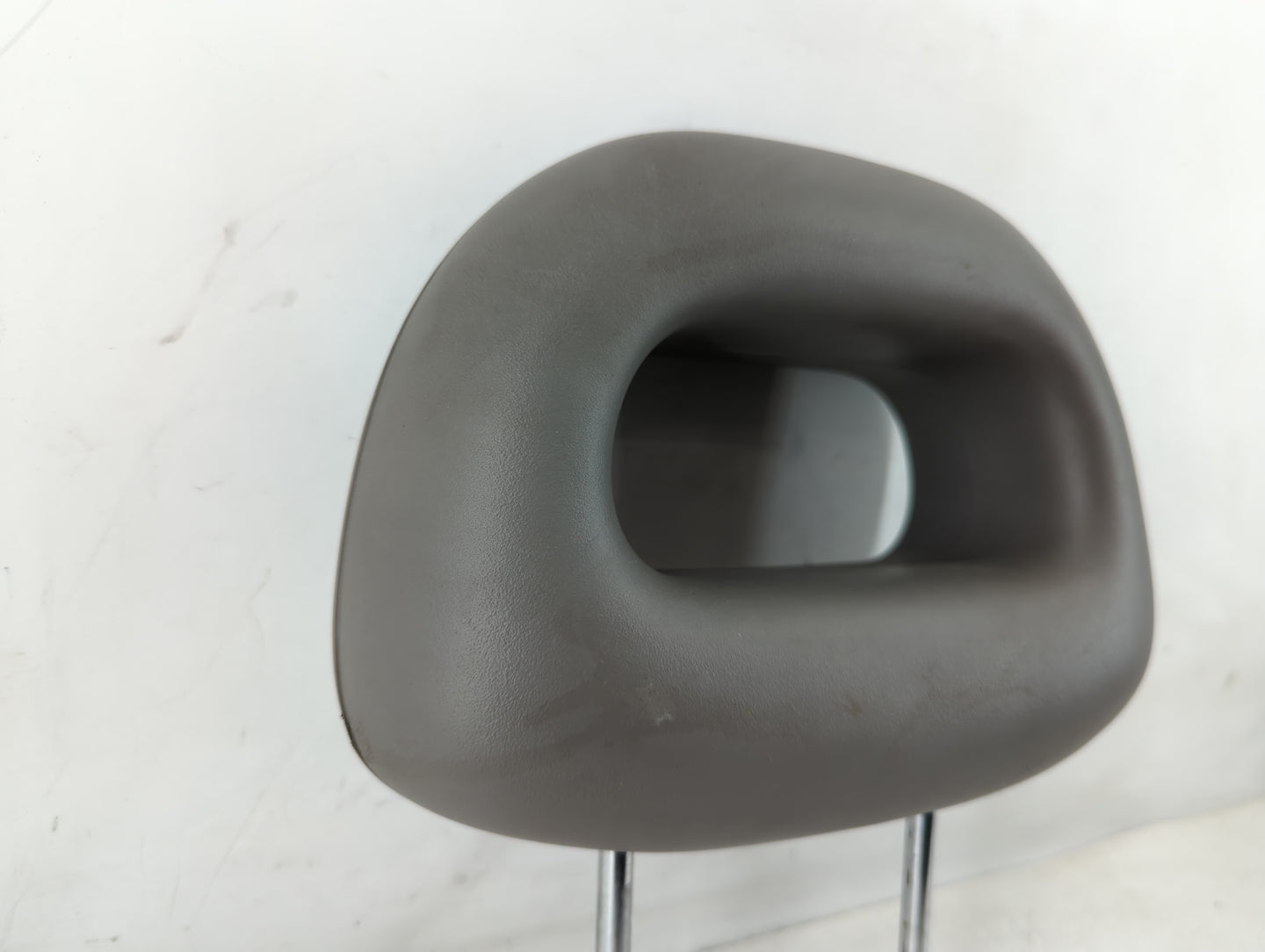 2004-2007 Saturn Ion Headrest Head Rest Front Driver Passenger Seat Fits Fits 2004 2005 2006 2007 OEM Used Auto Parts - Oemu