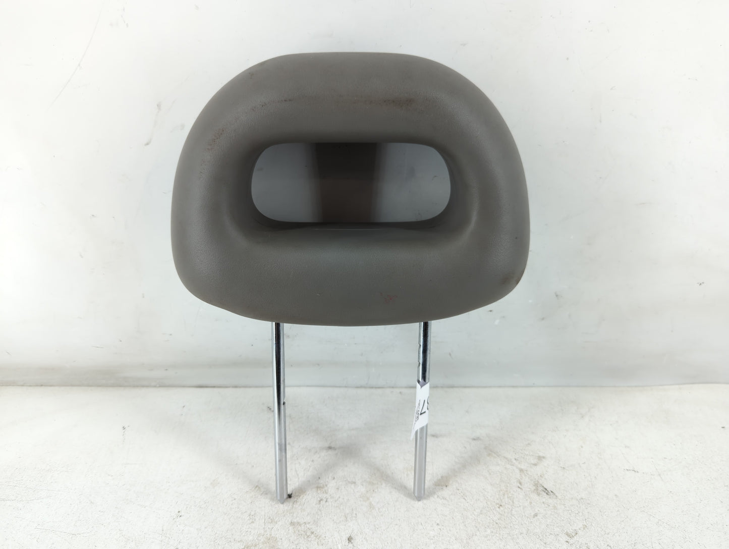 2004-2007 Saturn Ion Headrest Head Rest Front Driver Passenger Seat Fits Fits 2004 2005 2006 2007 OEM Used Auto Parts - Oemu