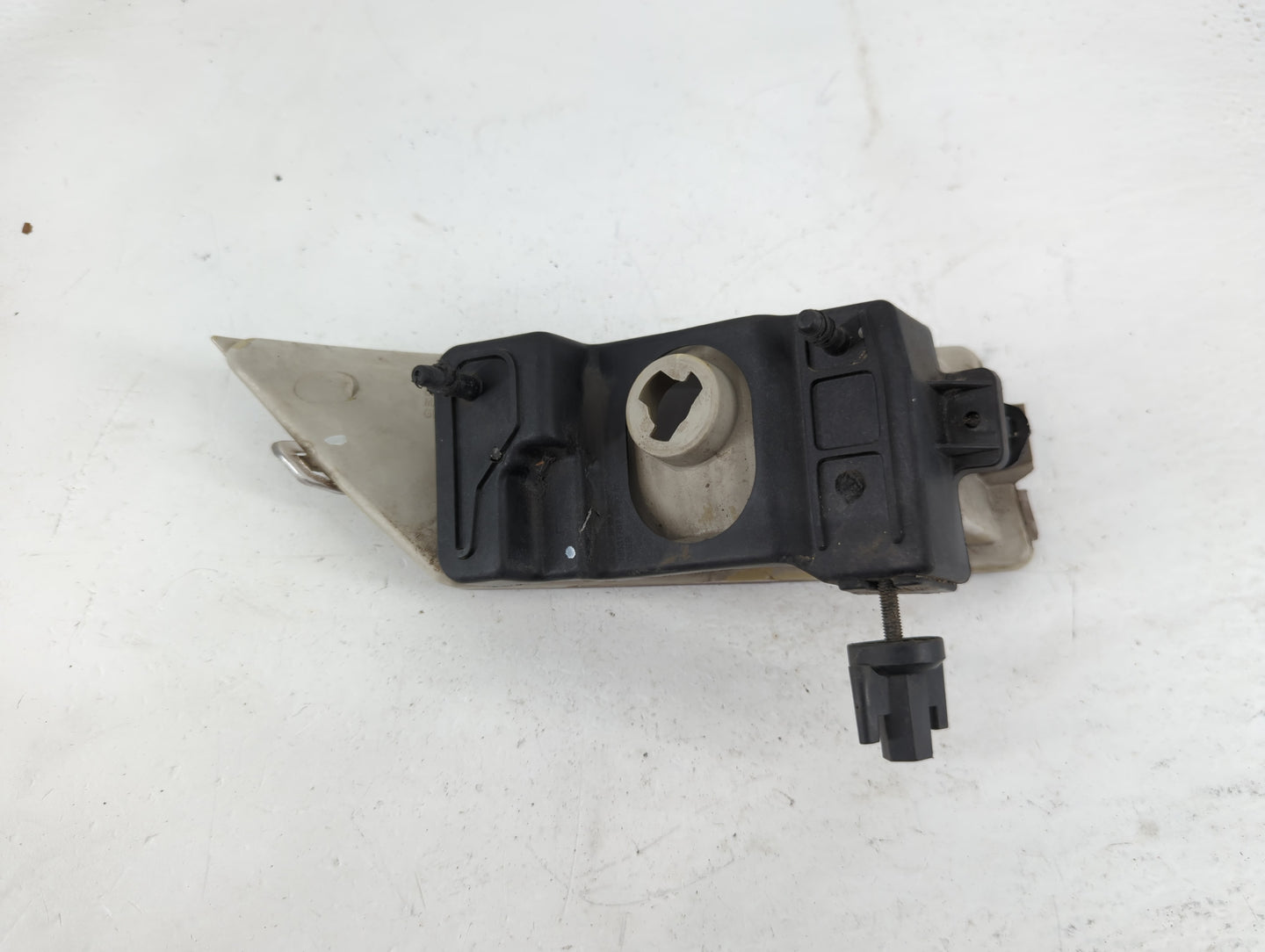 2003-2005 Saturn Ion Driver Left Oem Front Light Lamp - Oemusedautoparts1.com
