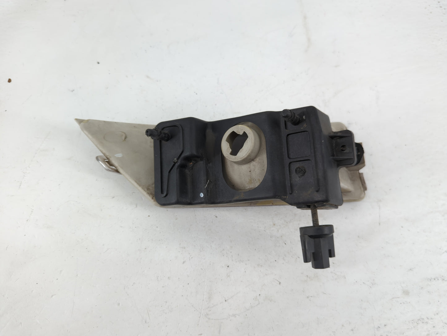 2003-2005 Saturn Ion Driver Left Oem Front Light Lamp - Oemusedautoparts1.com