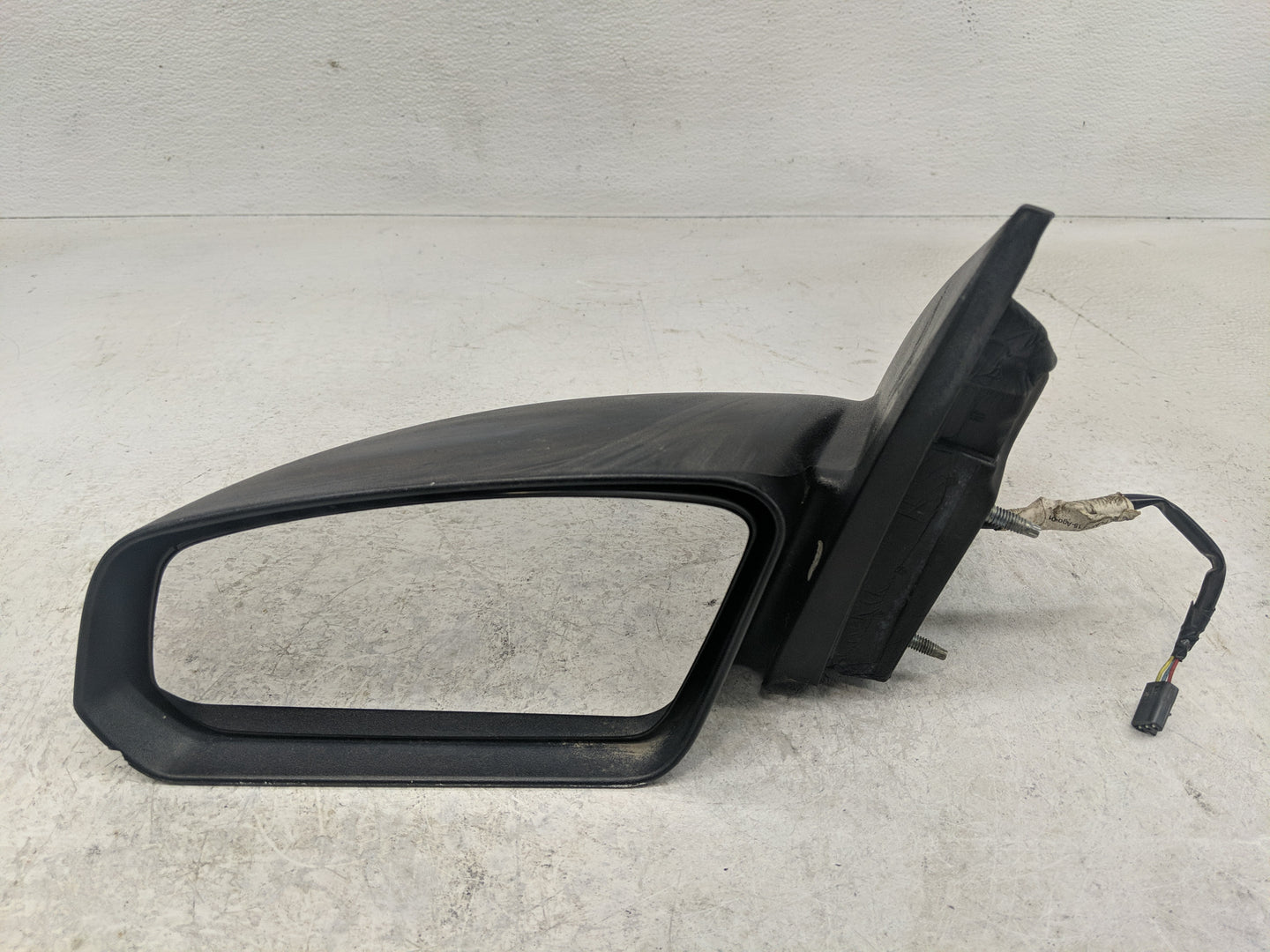 2004 Saturn Ion Side Mirror Replacement Driver Left View Door Mirror P/N:22723887 Fits OEM Used Auto Parts - Oemusedautopart