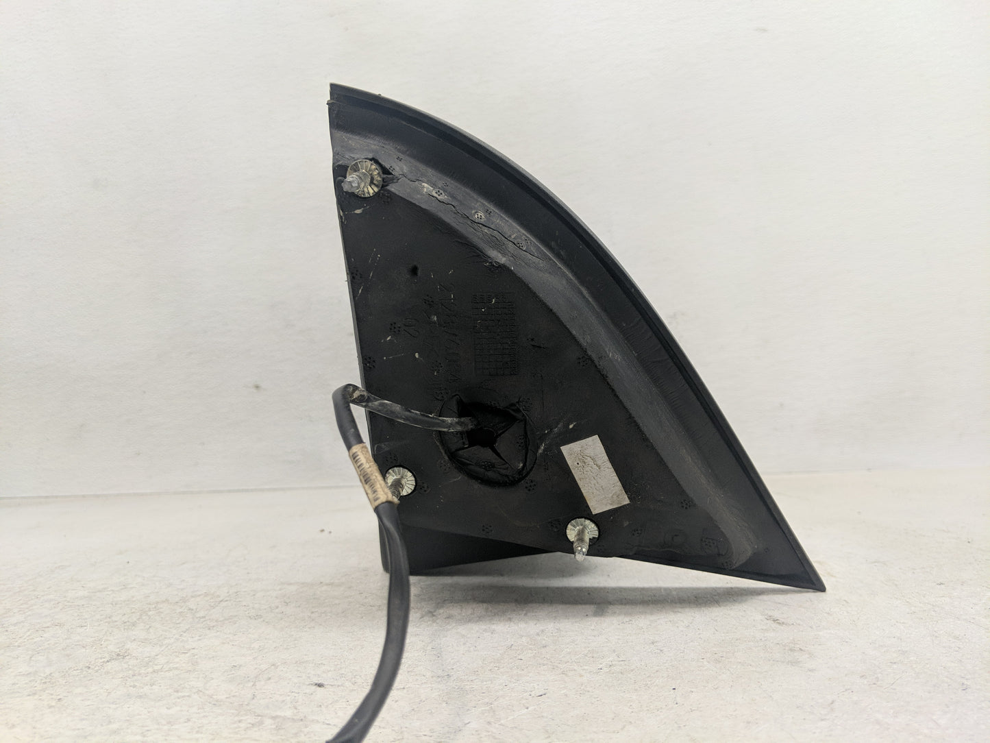 2004 Saturn Ion Side Mirror Replacement Passenger Right View Door Mirror Fits OEM Used Auto Parts - Oemusedautoparts1.com