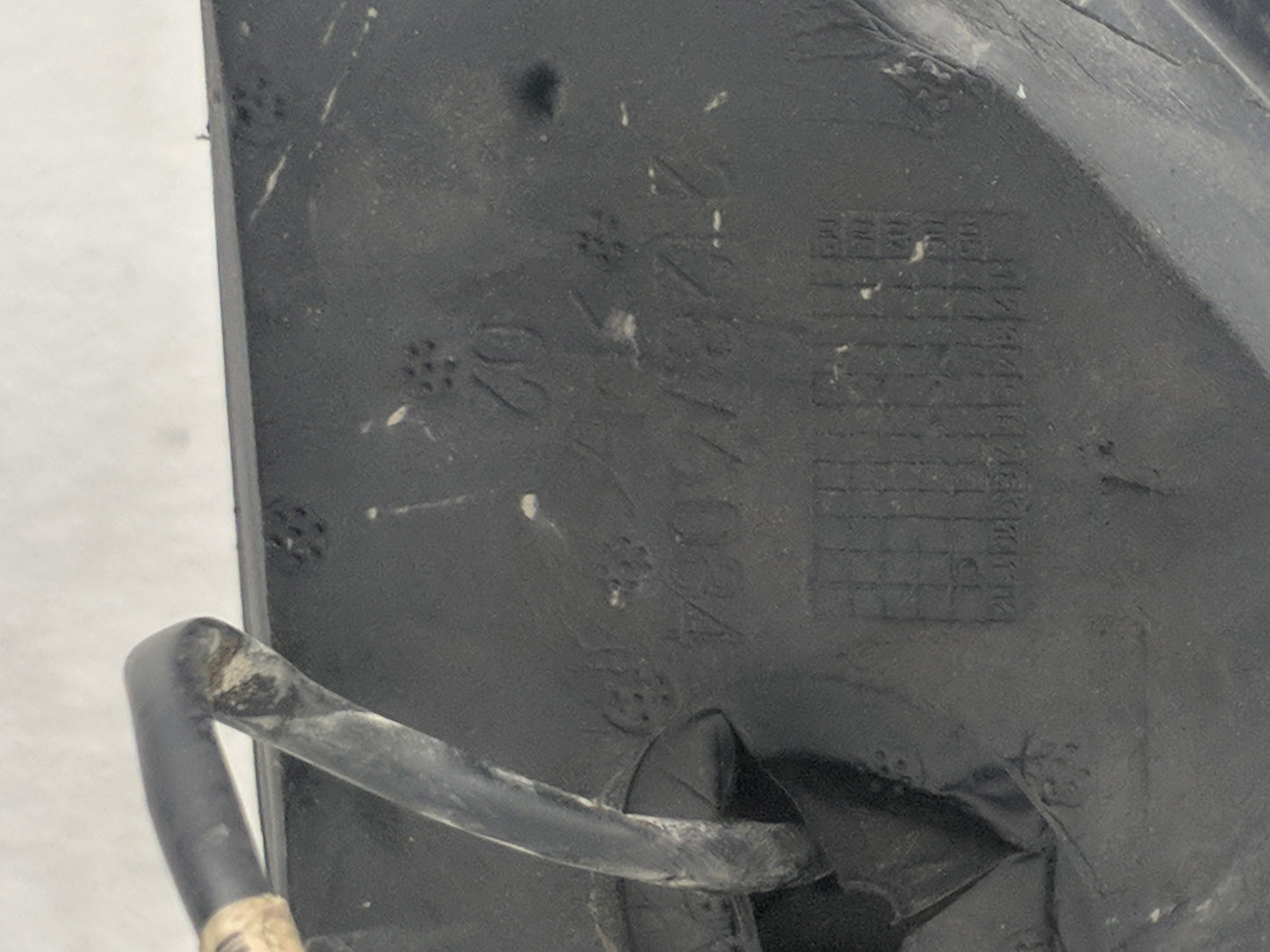 2004 Saturn Ion Passenger Side View Mirror - Right Door Mirror OEM Used - Oemusedautoparts1.com