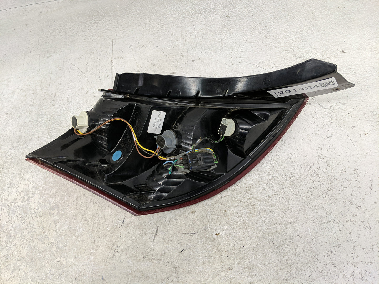 2004 Saturn Ion Tail Light Assembly Passenger Right OEM P/N:16530982 Fits OEM Used Auto Parts - Oemusedautoparts1.com