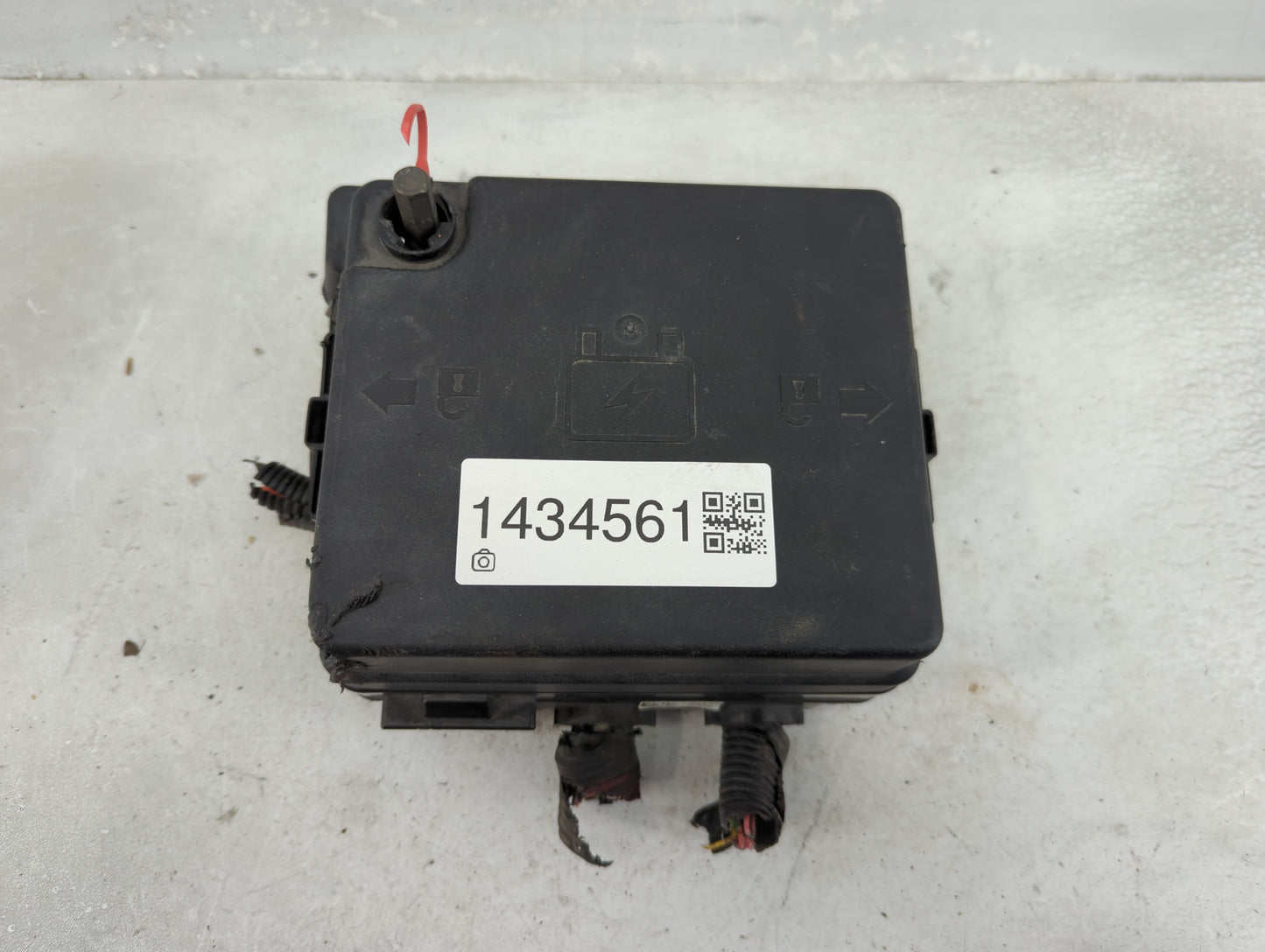 2003-2004 Saturn Ion Fusebox Fuse Box Panel Relay Module P/N:15394119 22677891-07 Fits Fits 2003 2004 OEM Used Auto Parts - 