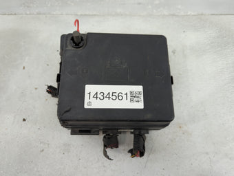 compare product 2003-2004 Saturn Ion Fusebox Fuse Box Panel Relay Module P/N:15394119 22677891-07 Fits Fits 2003 2004 OEM Used Auto Parts