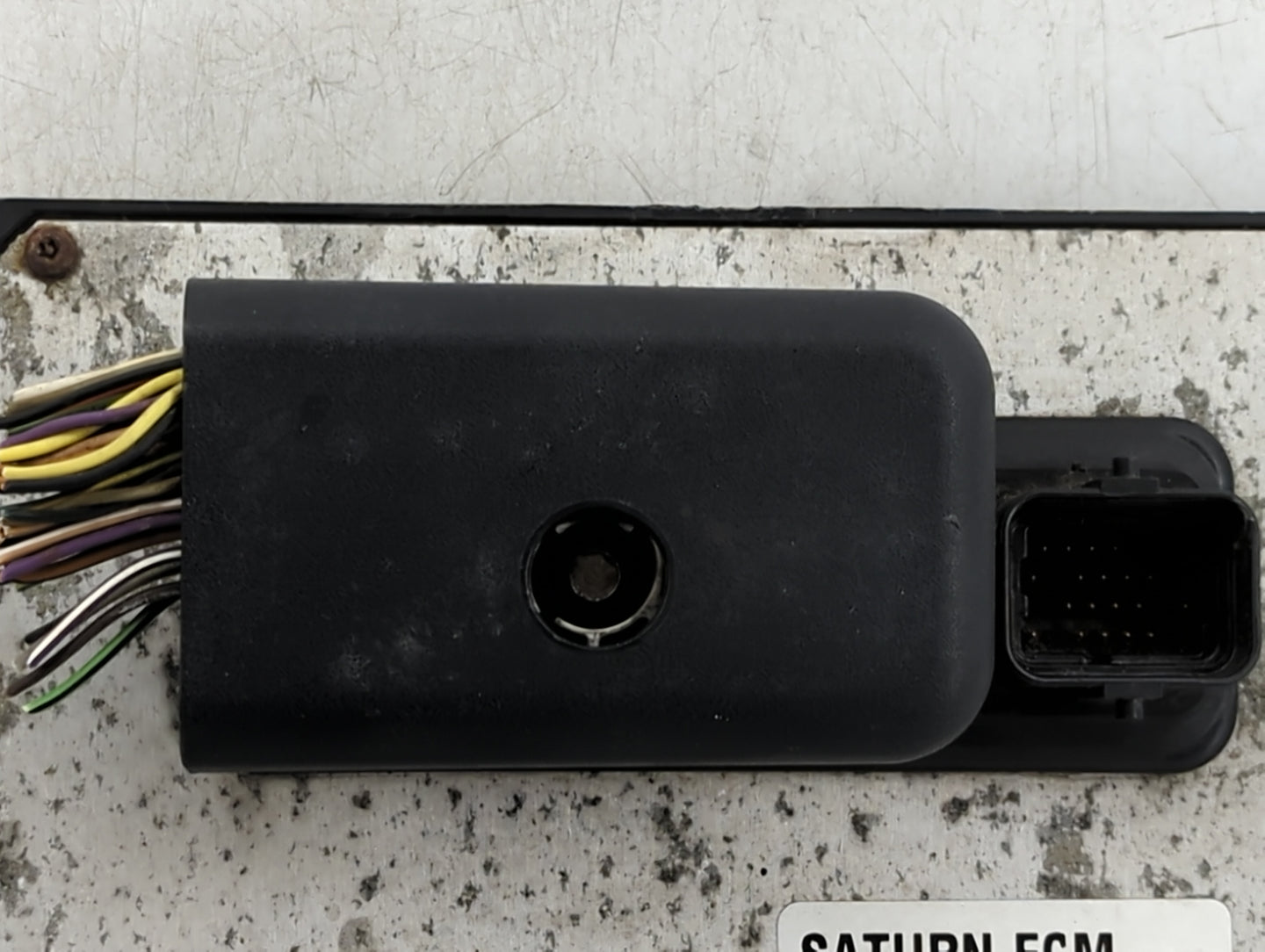2004 Saturn Ion PCM Engine Control Computer ECU ECM PCU OEM P/N:12580751 12580756, GM04E00A00 Fits OEM Used Auto Parts - Oem