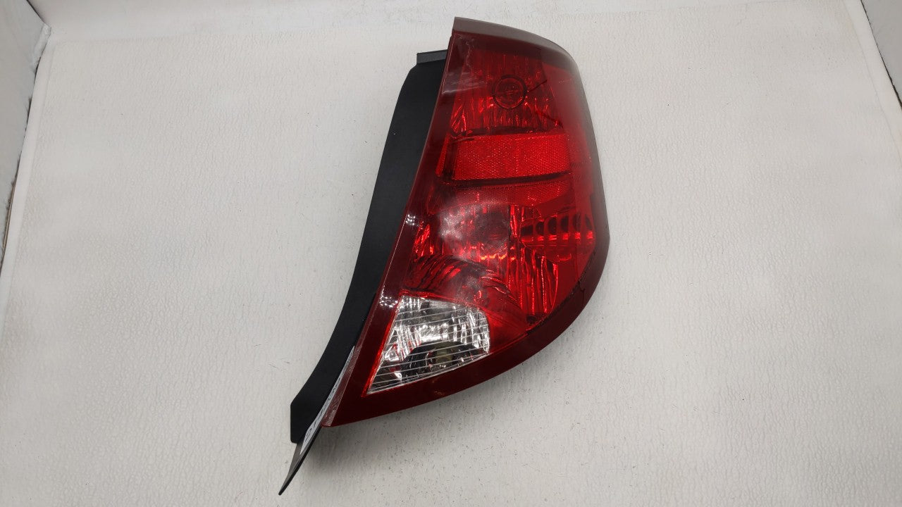 2003-2007 Saturn Ion Tail Light Assembly Passenger Right OEM Fits Fits 2003 2004 2005 2006 2007 OEM Used Auto Parts - Oemuse