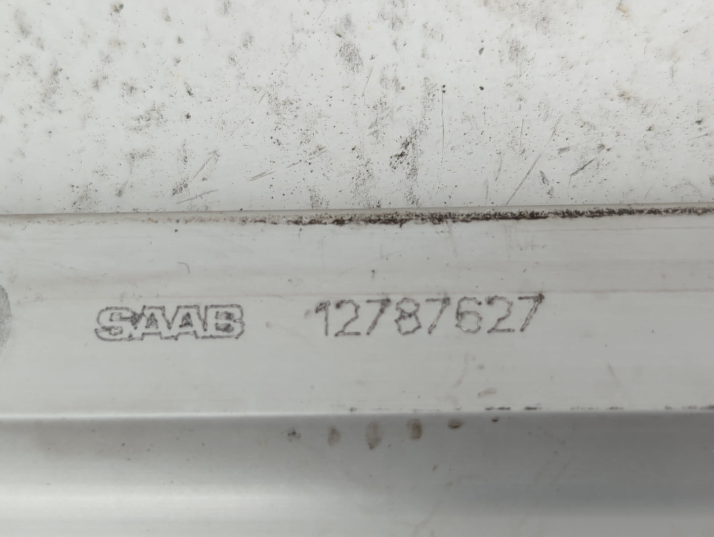 2004 Saturn Ion Engine Cover - Oemusedautoparts1.com