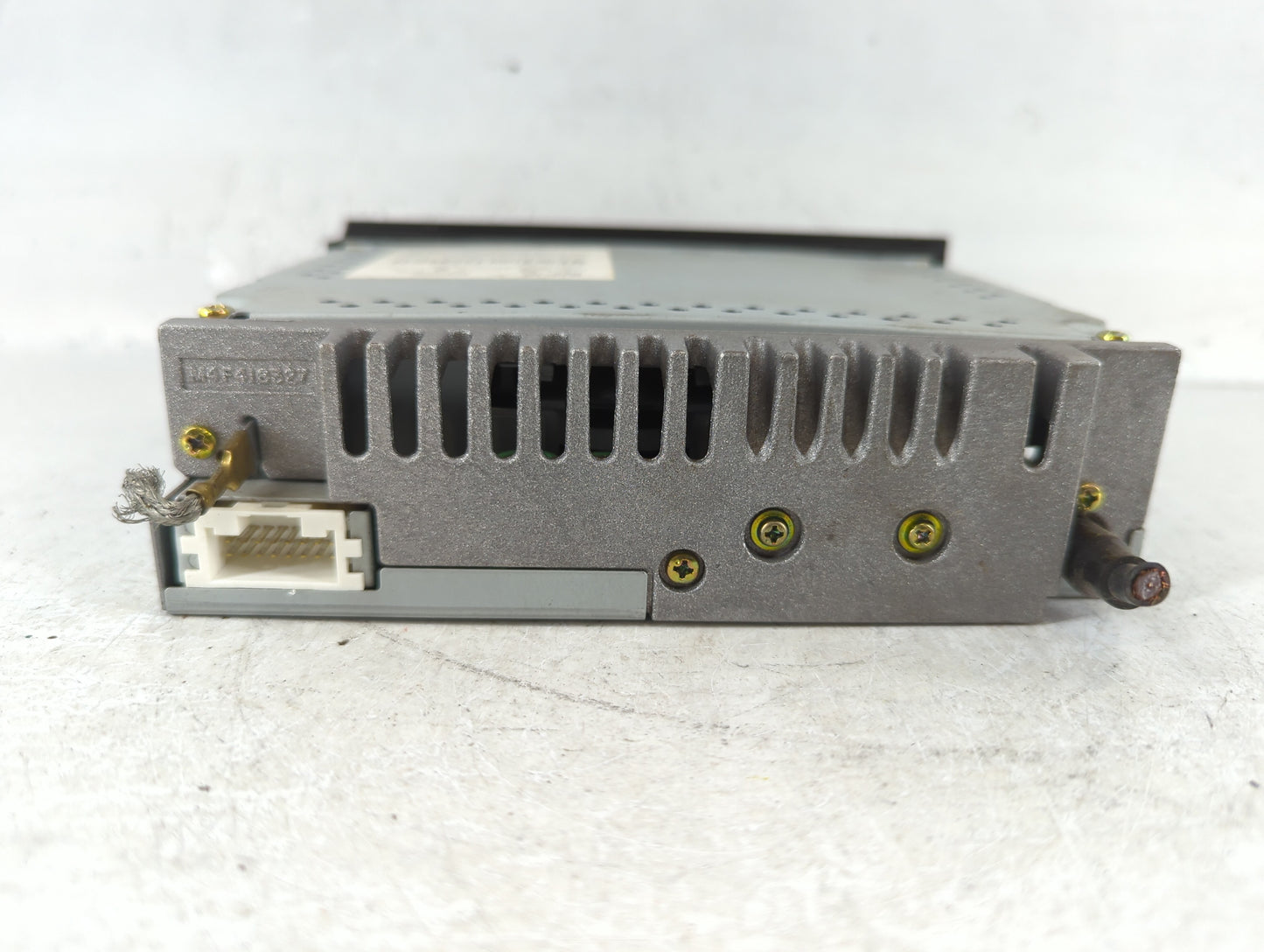 2004 Saturn Ion Radio AM FM Cd Player Receiver Replacement P/N:471167 CQ-JG1463Z, 22722992 Fits OEM Used Auto Parts - Oemuse