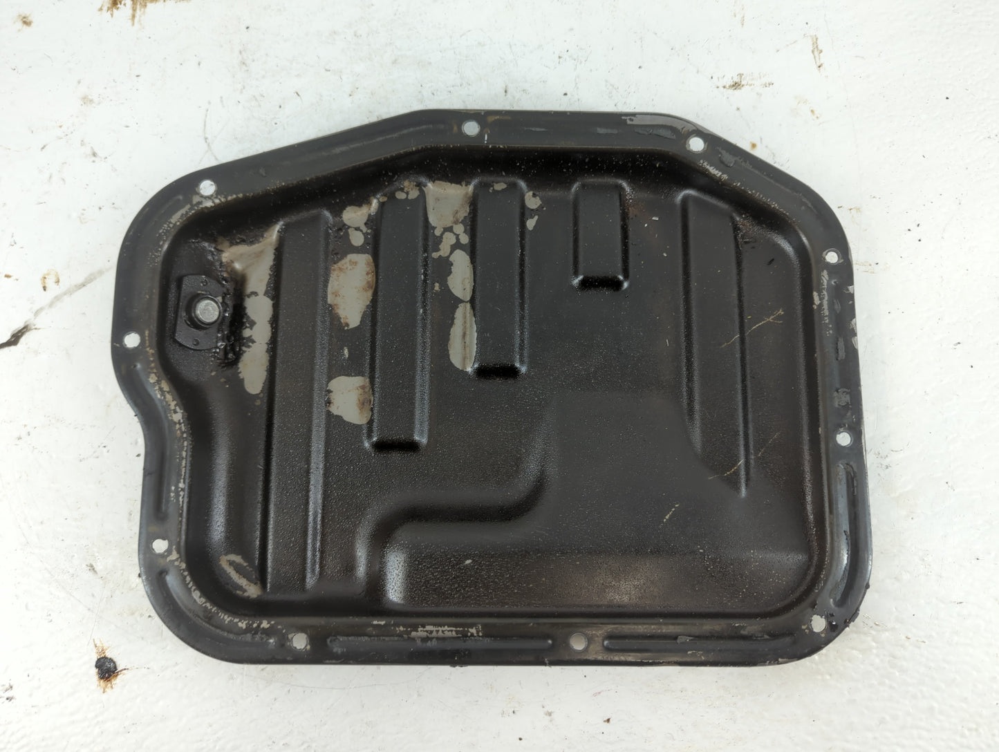 2003-2004 Saturn Ion Engine Oil Pan Fits Fits 2002 2003 2004 2005 OEM Used Auto Parts - Oemusedautoparts1.com