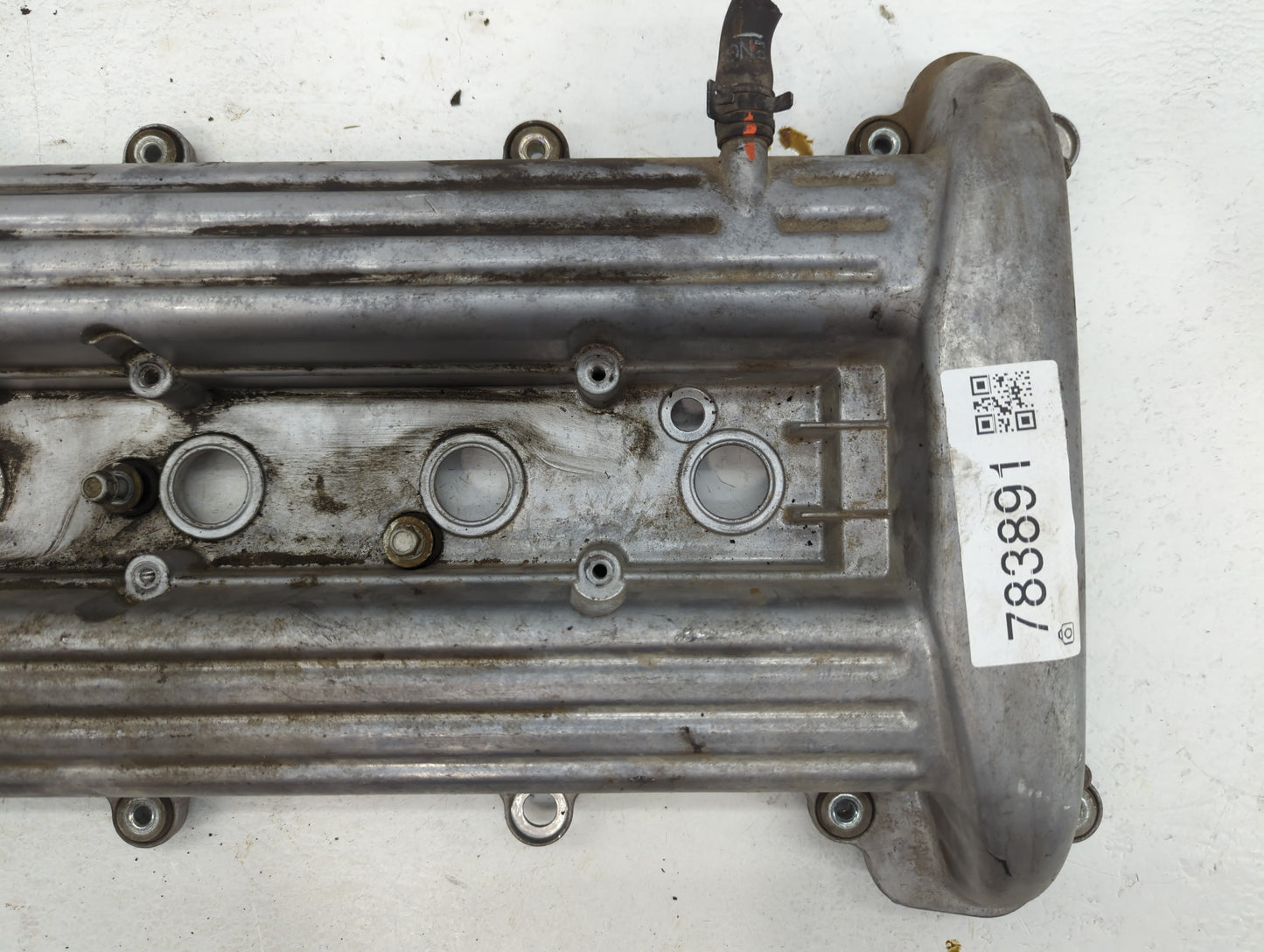 2004 Saturn Ion Driver Left Cylinder Head Valve Cover Fits OEM Used Auto Parts - Oemusedautoparts1.com