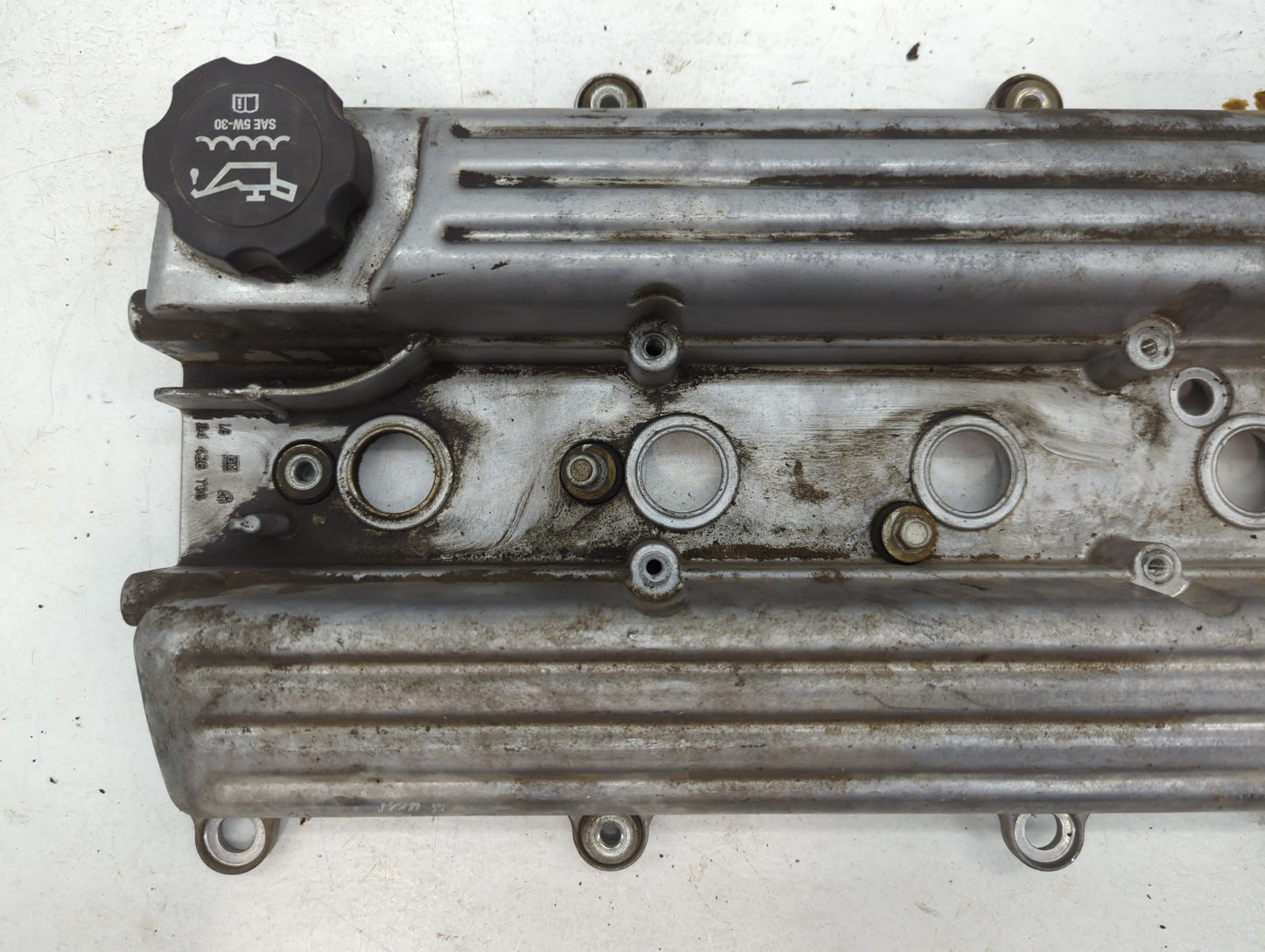 2004 Saturn Ion Driver Left Cylinder Head Valve Cover Fits OEM Used Auto Parts - Oemusedautoparts1.com