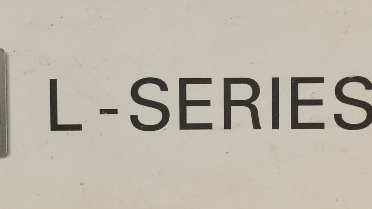 2004 Saturn L300 Owners Manual Book Guide OEM Used Auto Parts - Oemusedautoparts1.com