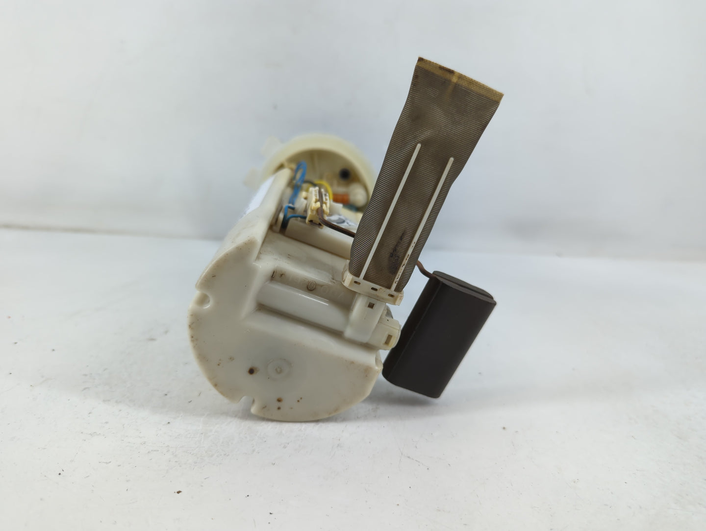 Saturn Satvue Electrical Gas Fuel Pump Assembly - Oemusedautoparts1.com