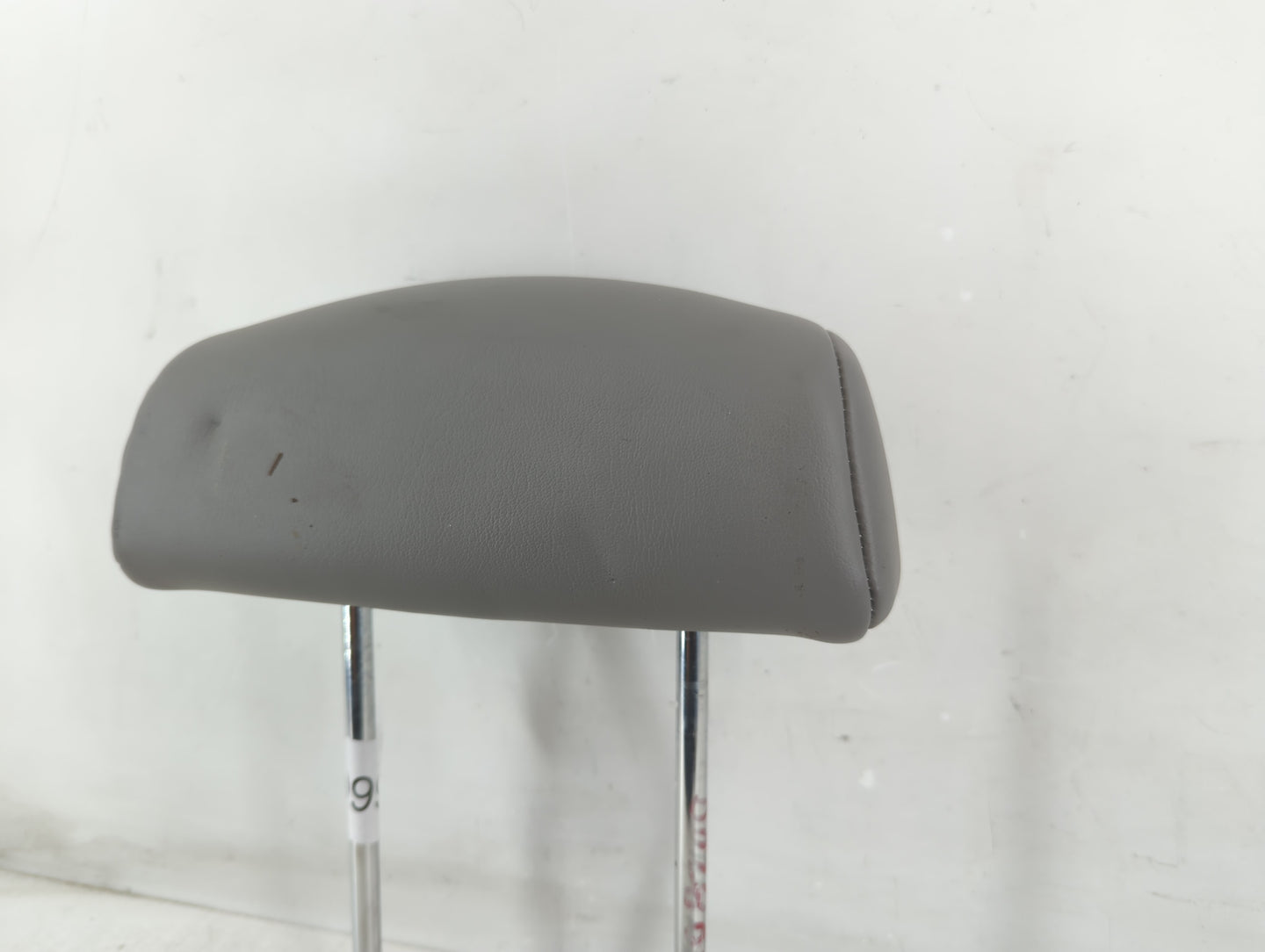 2002-2007 Saturn Vue Headrest Head Rest Rear Seat Fits Fits 2002 2003 2004 2005 2006 2007 OEM Used Auto Parts - Oemusedautop