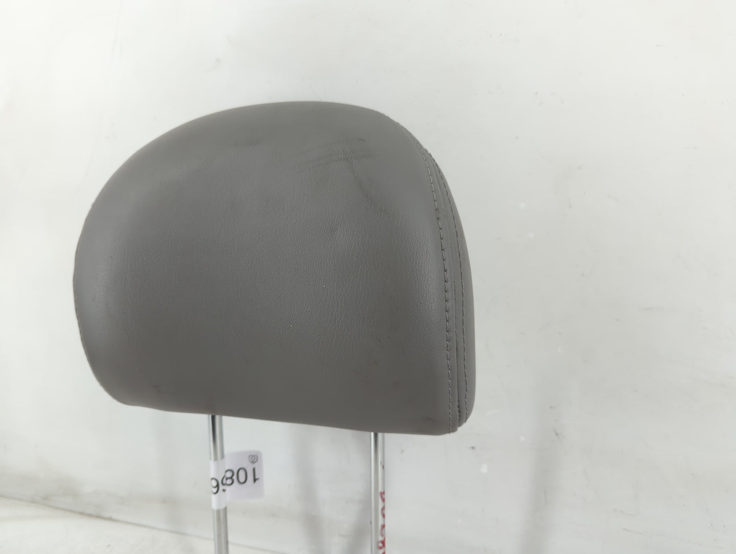 2002-2007 Saturn Vue Headrest Head Rest Front Driver Passenger Seat - Oemusedautoparts1.com