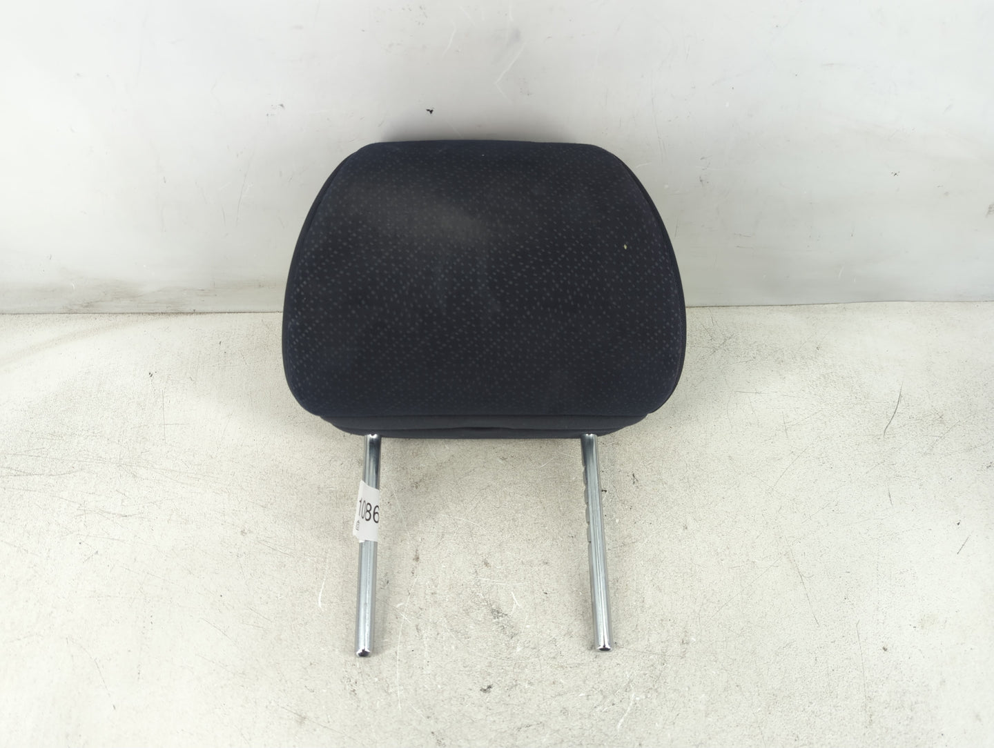 2002-2007 Saturn Vue Headrest Head Rest Front Driver Passenger Seat Fits Fits 2002 2003 2004 2005 2006 2007 OEM Used Auto Pa