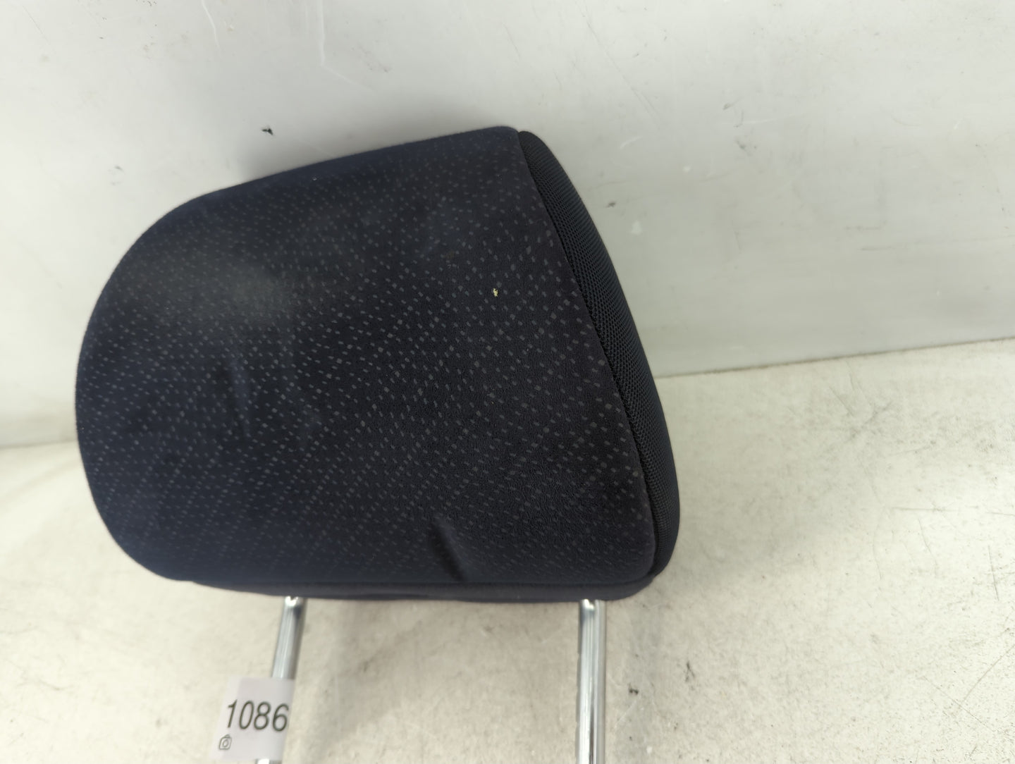 2002-2007 Saturn Vue Headrest Head Rest Front Driver Passenger Seat Fits Fits 2002 2003 2004 2005 2006 2007 OEM Used Auto Pa