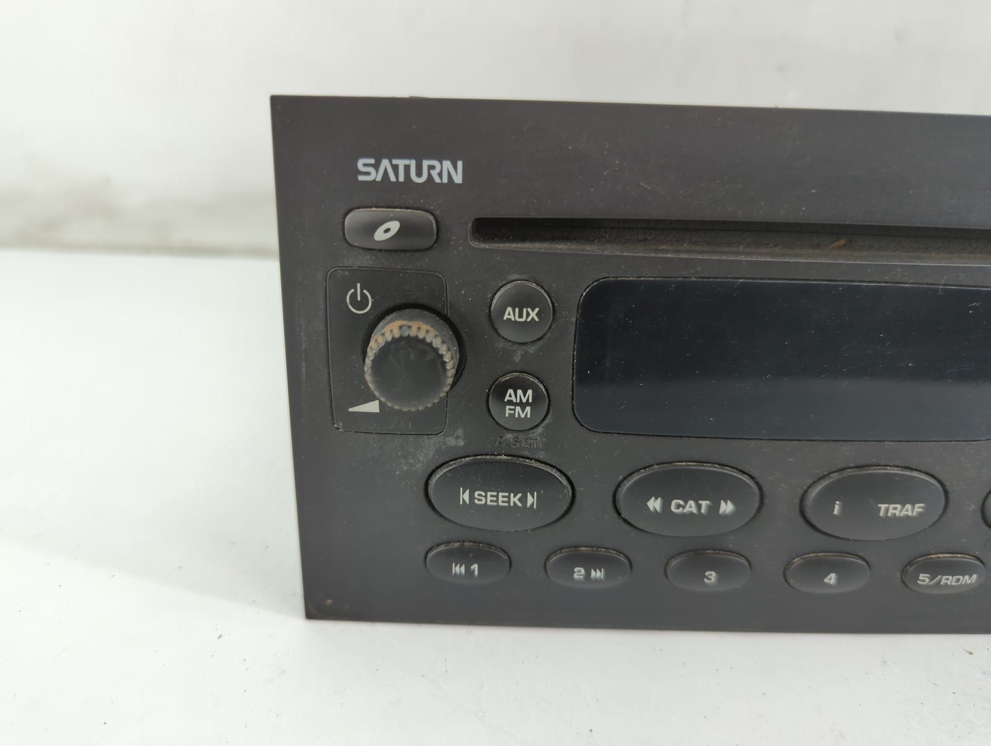 2004 Saturn Vue Radio AM FM Cd Player Receiver Replacement P/N:22734832 Fits OEM Used Auto Parts - Oemusedautoparts1.com